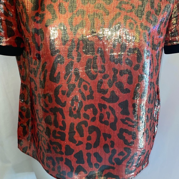 Alice + Olivia Leopard Print Silk  Top - Picture 4 of 11